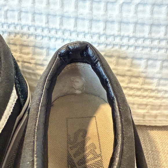 Vans Old Skool Black With White Stripe Men’s Size 7.5 Womens Size 9 off the wall - Picture 12 of 14